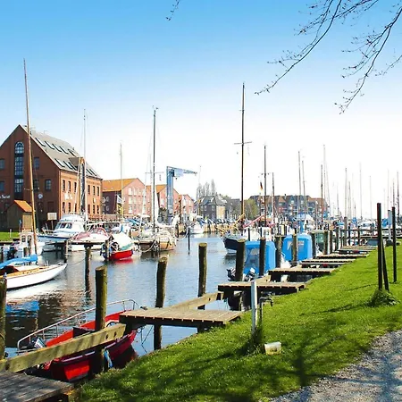 Orther Reede, Fehmarn-orth * Orth